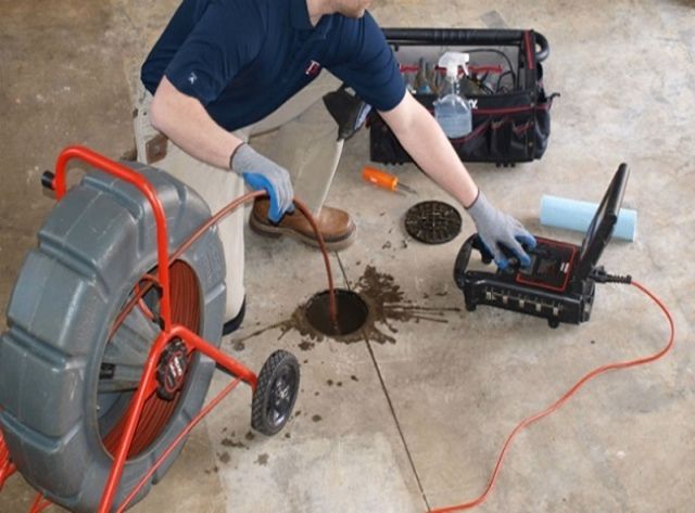 Thông cống nghẹt Quận 6 Giá rẻ 50K, sạch sẽ 100% - 0983113138