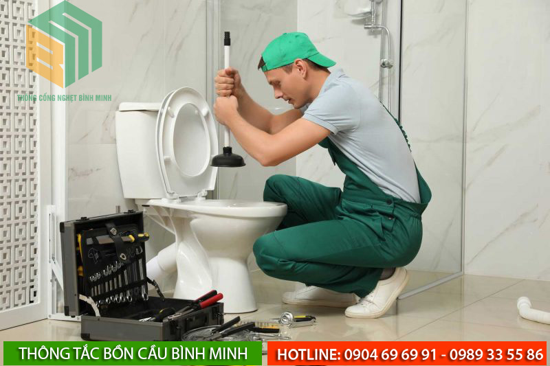 Một vài lưu ý khi thông tắc bồn cầu bị nghẹt